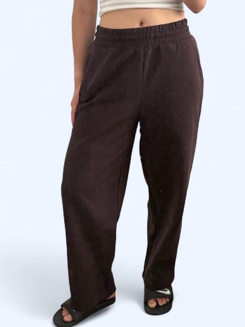 UNIQLO:C Wide/Straight Sweatpants in Dark Purple Color